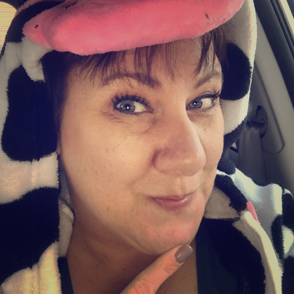 Meet your Posher, Lori